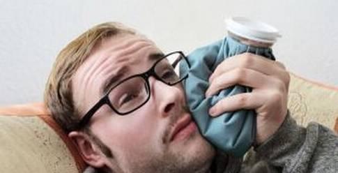 吃瓜导致牙疼视频,揭秘口腔健康小常识