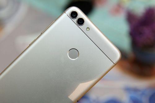 小米发布会吃瓜群众评论,吃瓜群众热议，笑料与亮点齐飞