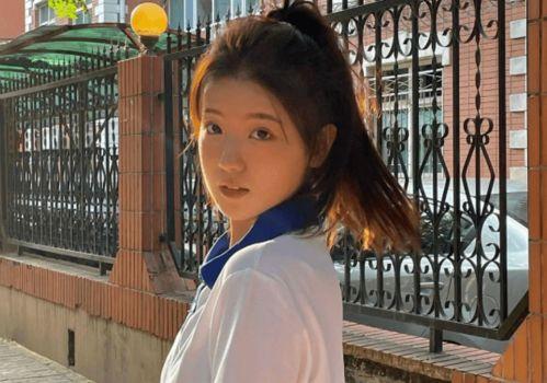 吃瓜带货主播,直播界的“吃瓜带货王”