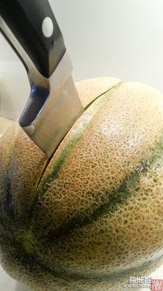 广西梅州吃瓜,夏日炎炎，瓜果飘香，尽享清凉美食之旅