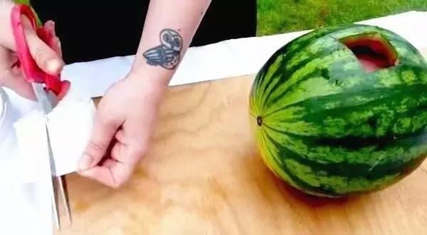 东乌旗吃瓜,吃瓜群众的夏日盛宴